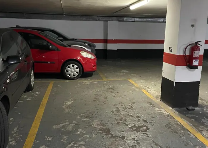 Piso Con Piscina Y Garaje En La Playa De Las Canteras