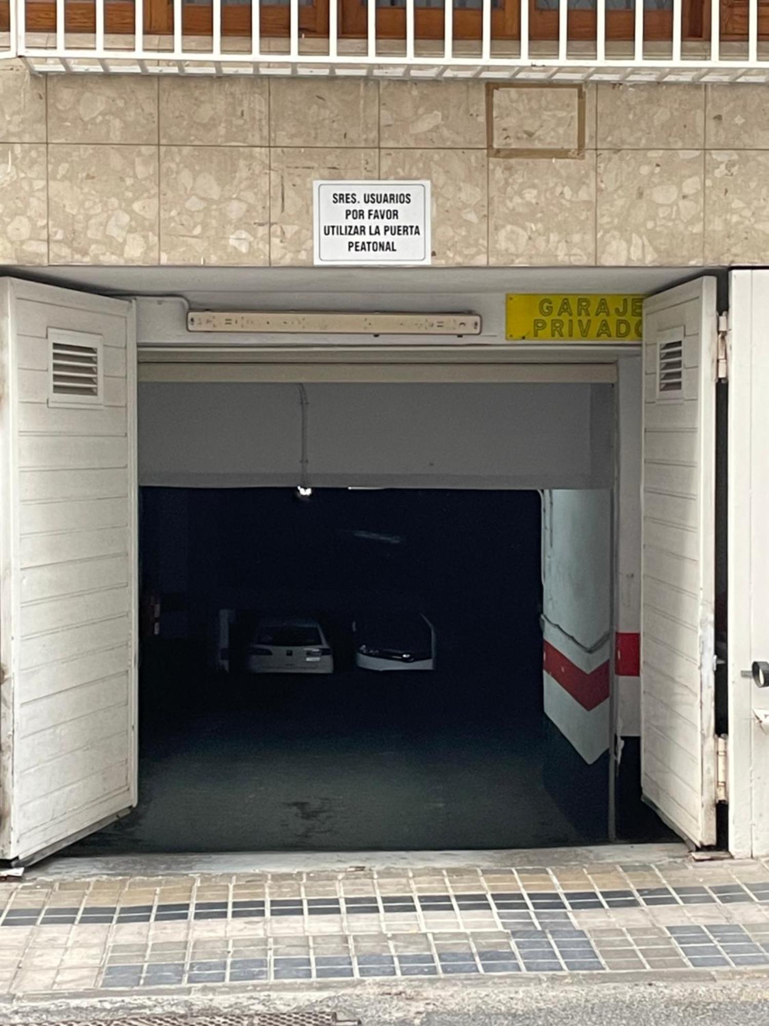 Piso Con Piscina Y Garaje En La Playa De Canteras *